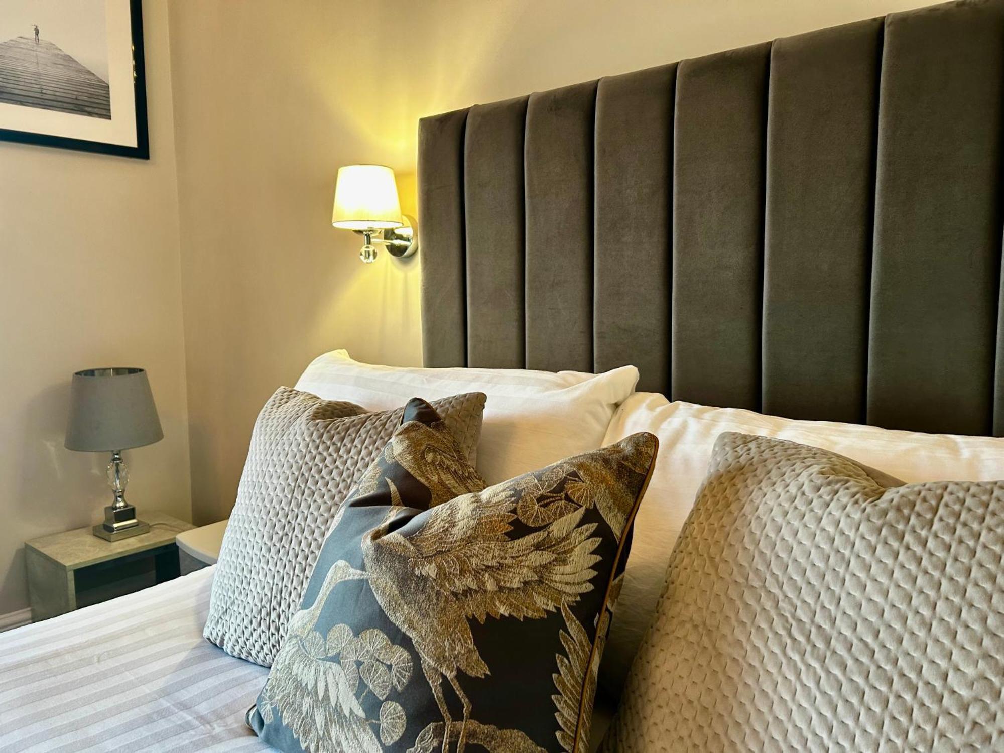 Hotel No5, Beachfront With Free Private Car Park Llandudno Extérieur photo