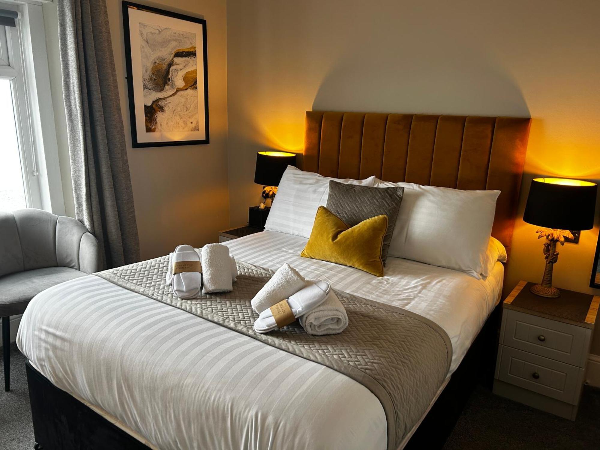 Hotel No5, Beachfront With Free Private Car Park Llandudno Extérieur photo