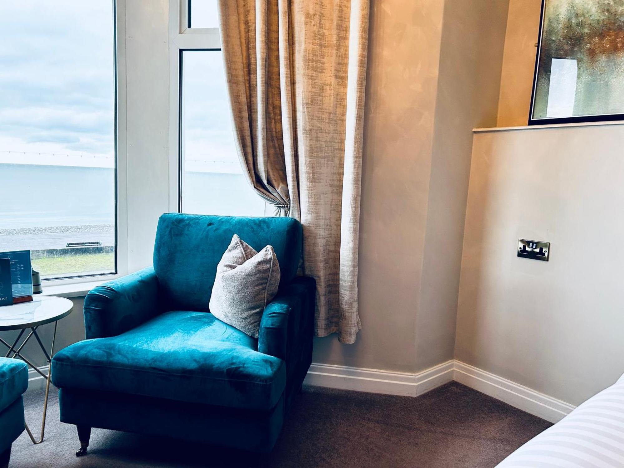 Hotel No5, Beachfront With Free Private Car Park Llandudno Extérieur photo